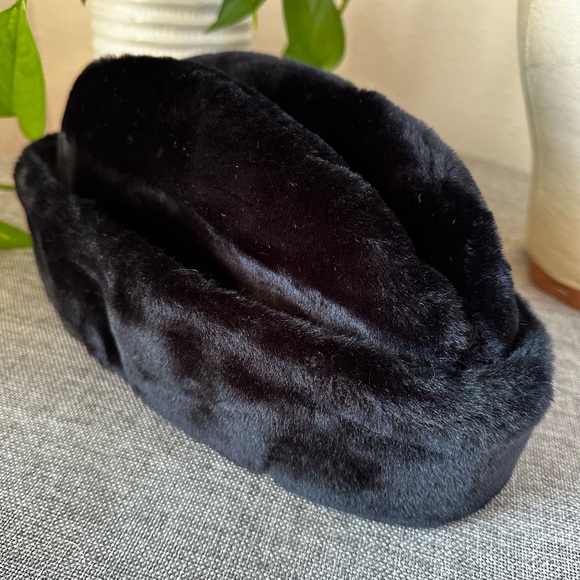 Thinsulate ~ Cossack~ Russian Style ~ Hat - Picture 4 of 8